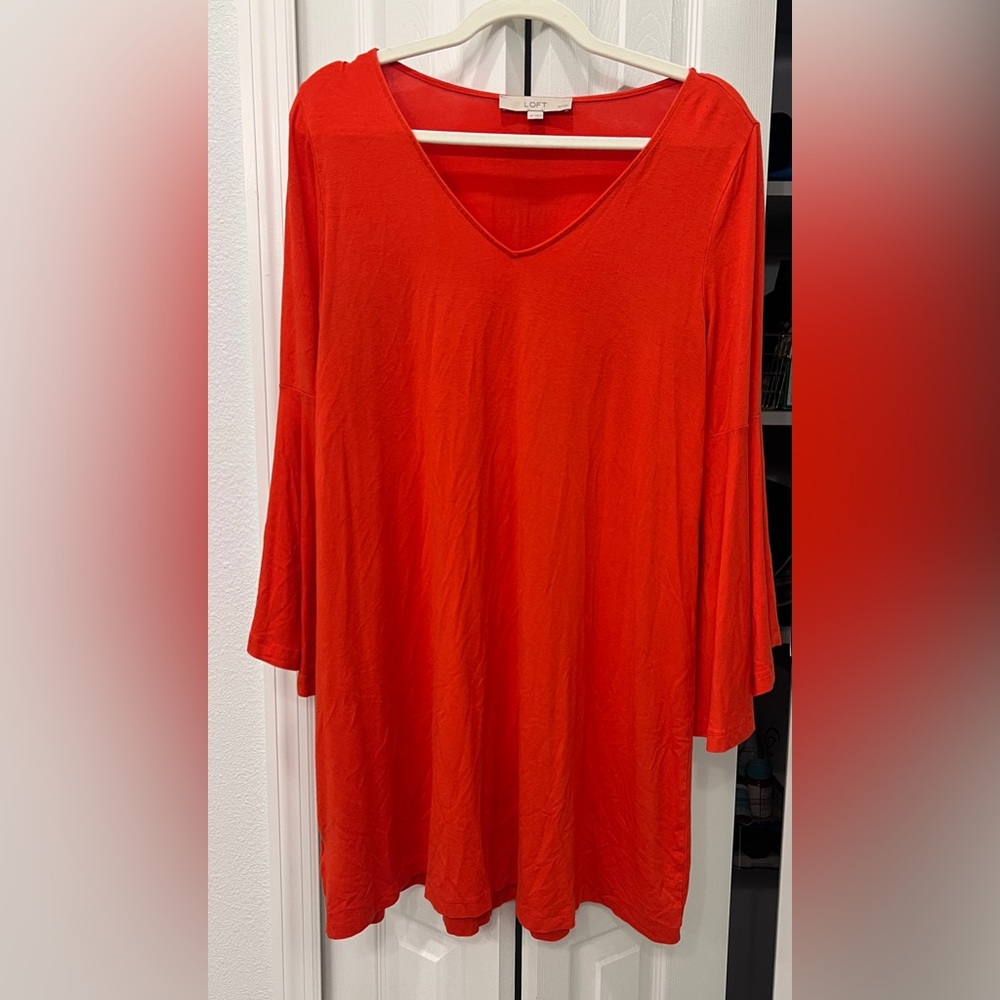 Loft Women's orange long sleeve dress. Medium petite